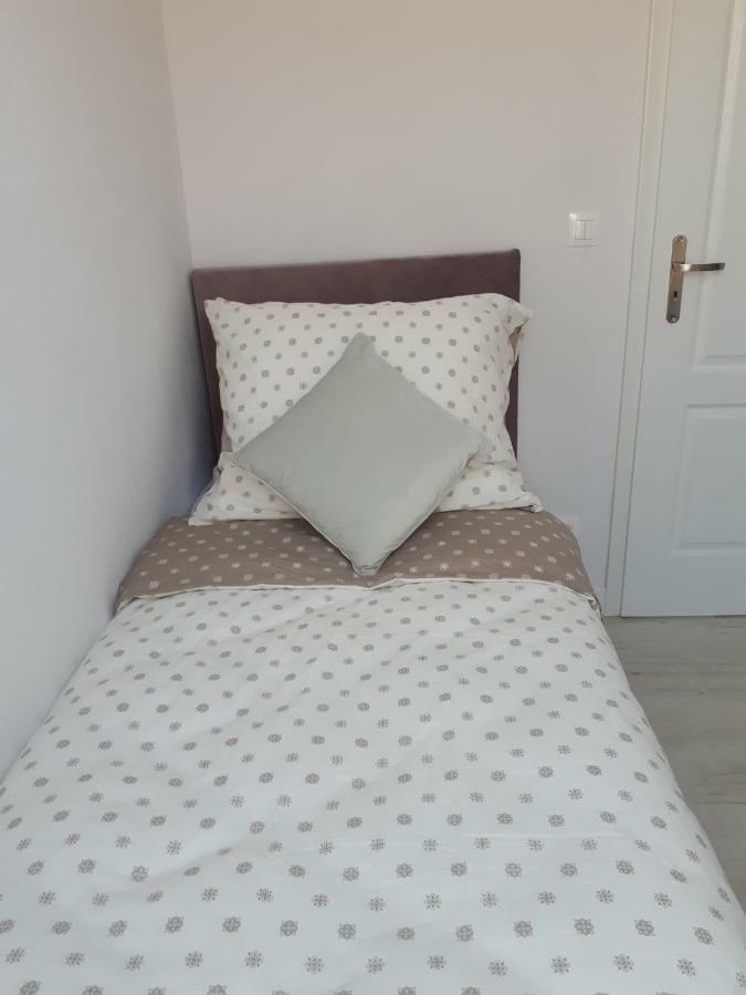 Appartement Lawendowy Zaulek à Debina  Extérieur photo