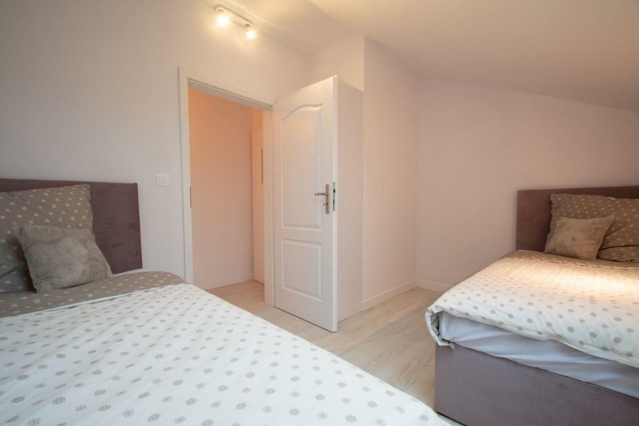 Appartement Lawendowy Zaulek à Debina  Extérieur photo