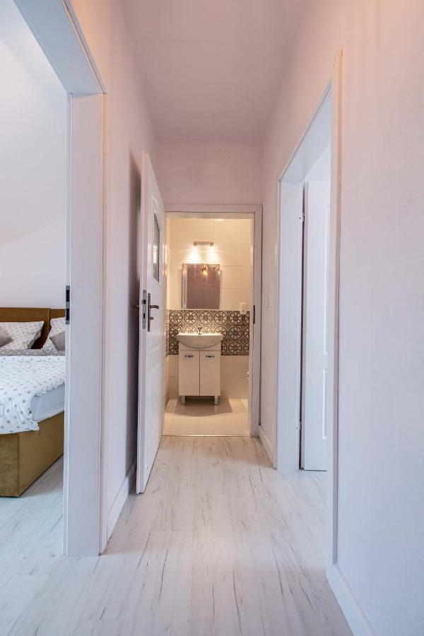 Appartement Lawendowy Zaulek à Debina  Extérieur photo